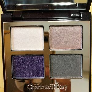 Charlotte Tilbury eyeshadow palette Glamour Muse